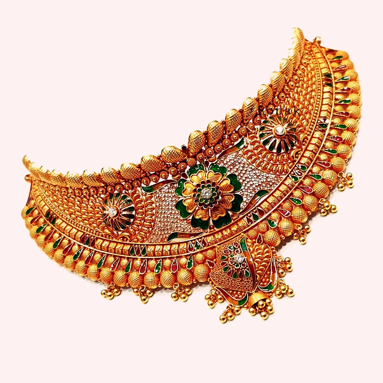 Traditional Gold Set